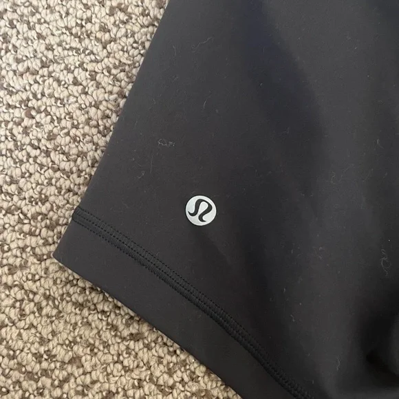 Lululemon shorts - Picture 5 of 6